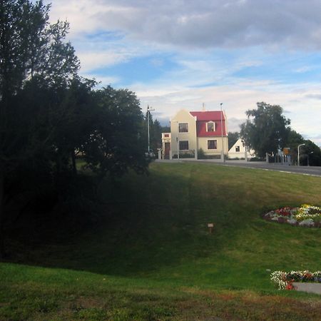 Hotel Fe Gisting Akureyri Exterior foto